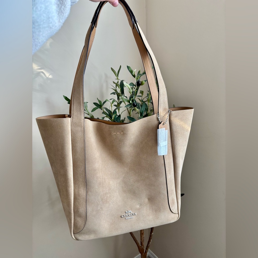 ✨NWT✨Coach Taupe Suede Leather Tote Bag (sold out style)